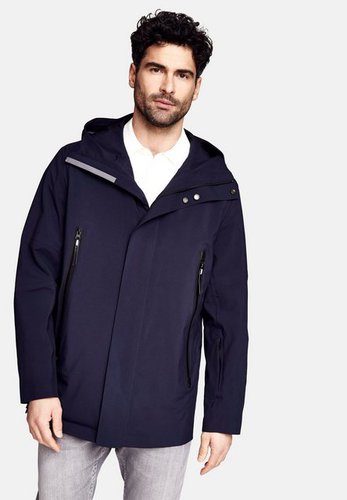 New Canadian Outdoorjacke Alpha Voyager aus recyceltem Material