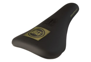 Stay Strong selle icon patch slim pivotal logo vert