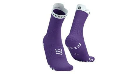 Compressport pro racing socks v4 0 run high violett weis