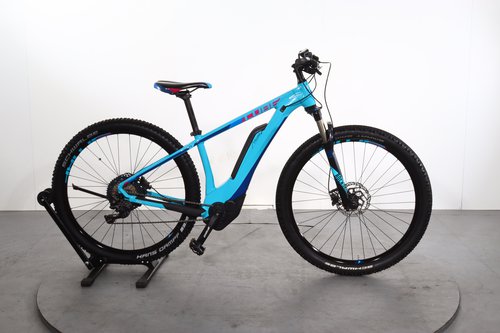 Cube Access Hybrid Race