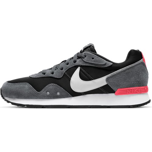 NIKE SPORTSWEAR Venture Runner Sneaker Herren black/iron grey-flash crimson 44